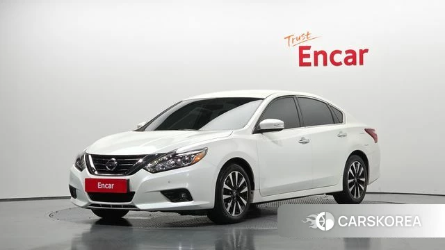 Nissan Altima 2018 Белый из Кореи