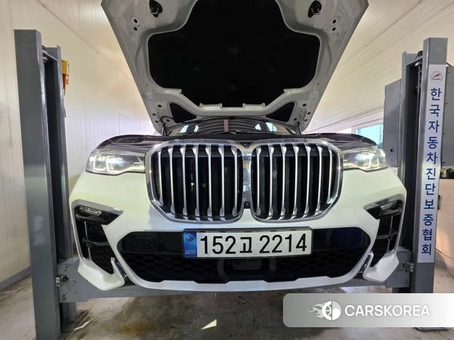 BMW X7 (G07) 2022 Белый из Кореи