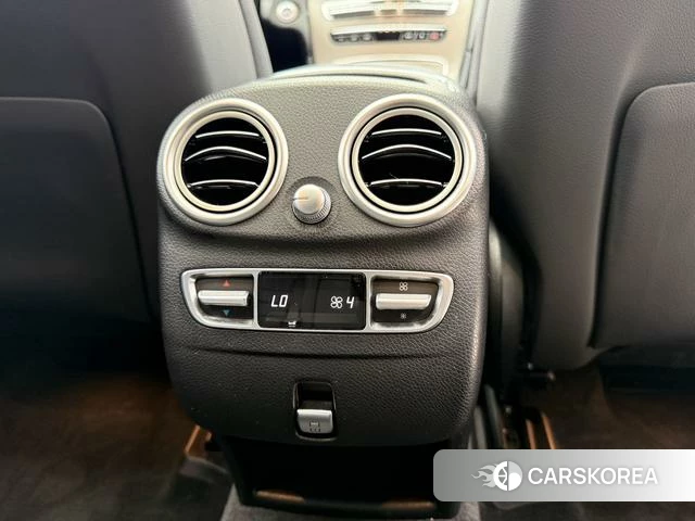 Mercedes-Benz GLC 2022 Зеленый из Китая