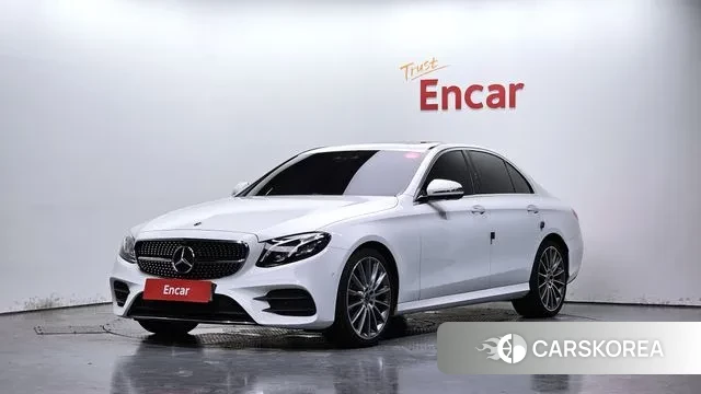 Mercedes-Benz E-Class W213 2018 Белый из Кореи