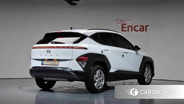 Hyundai Kona (SX2) 2023 Белый из Кореи