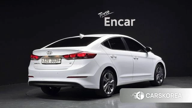 Hyundai Avante AD 2018 Белый из Кореи