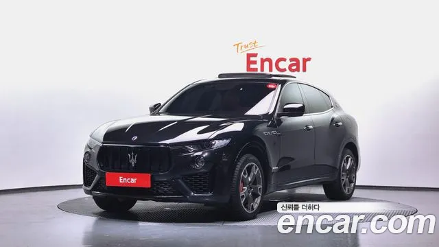 Maserati Levante 2019 Черный из Кореи