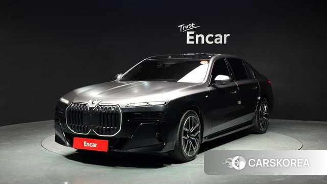 BMW 7 Series (G70) 2023 Черный из Кореи