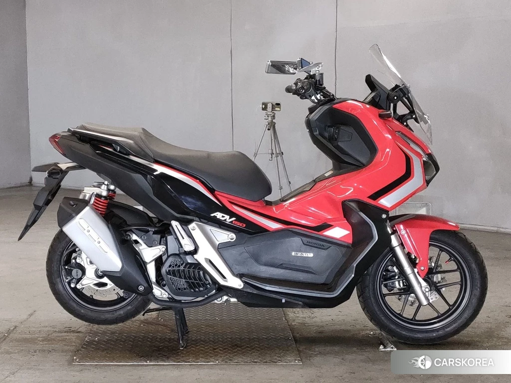 Проданный Honda ADV150 2019 из Японии, фото 2