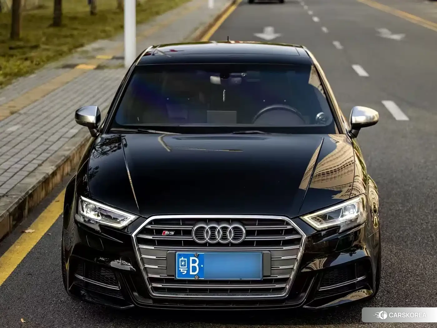 Audi S3 2019 Черный из Китая