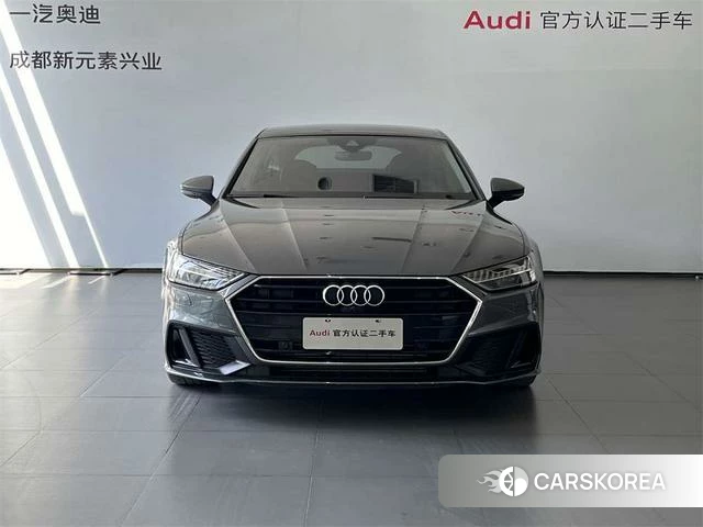 Audi A7 2021 Темно-серый из Китая