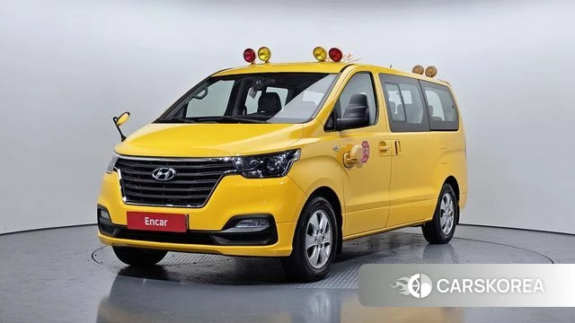 Hyundai The New Grand Starex 2018 Желтый из Кореи