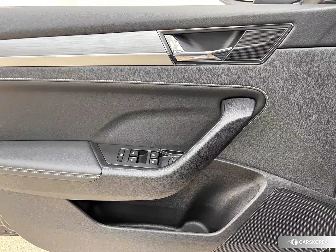 Skoda Speed pie 2025 Черный из Китая
