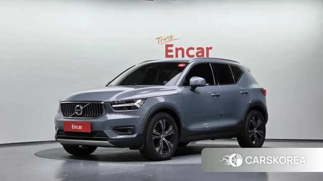 Volvo XC40 2020 Светло-серебряный цвет из Кореи