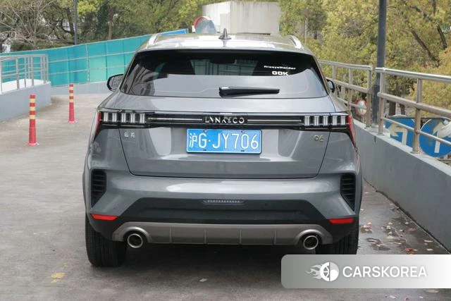 Lynk 06 2023 Серебристо-серый из Китая