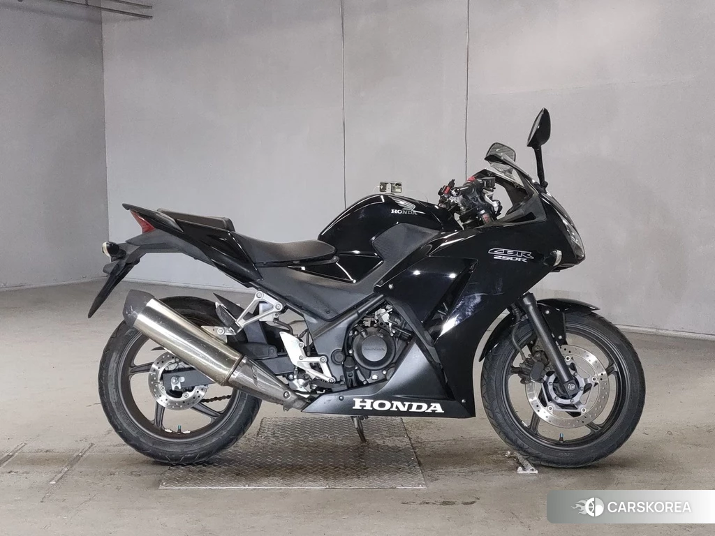Проданный Honda CBR250R 2016 из Японии, фото 2