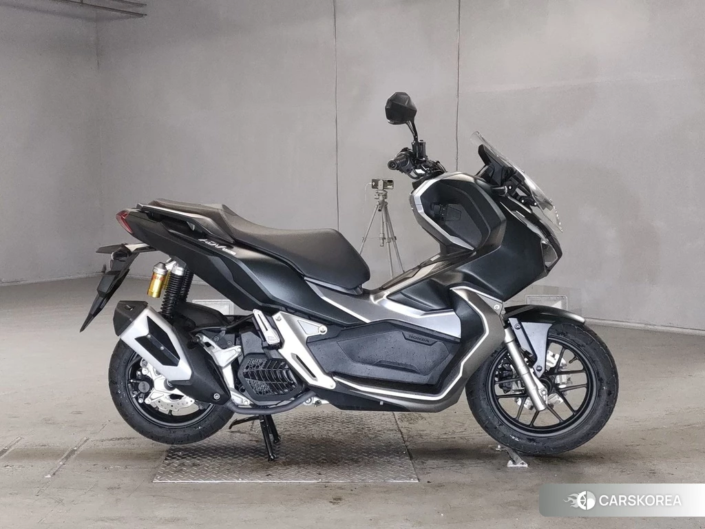 Проданный Honda ADV150 2019 из Японии