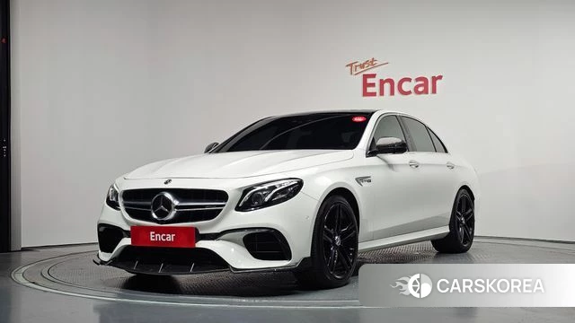 Mercedes-Benz E-Class W213 2018 Белый из Кореи