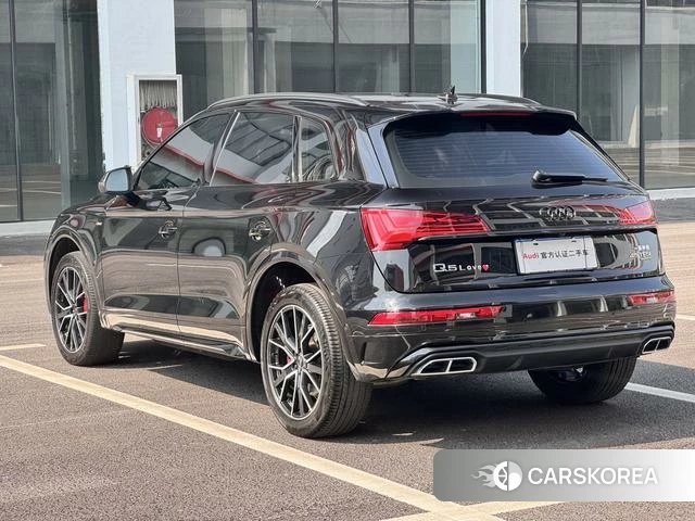 Audi Q5L 2024 Черный из Китая