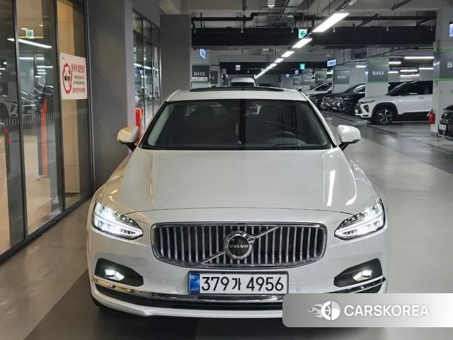 Volvo S90 2025 Белый из Кореи