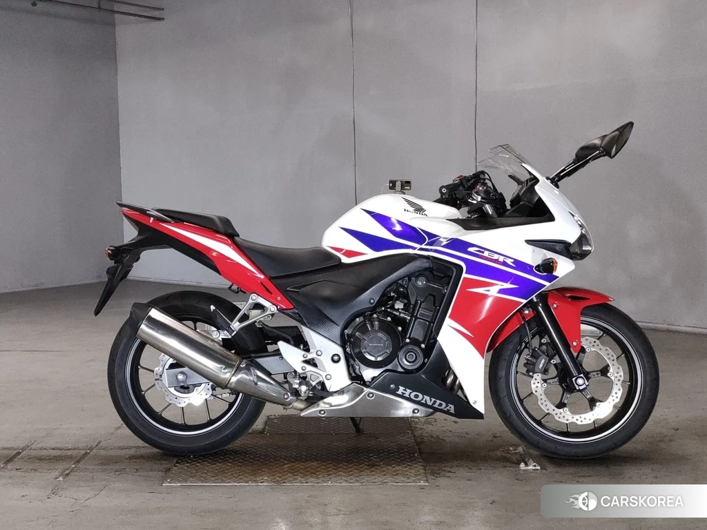 Проданный Honda CBR400R 2013 из Японии