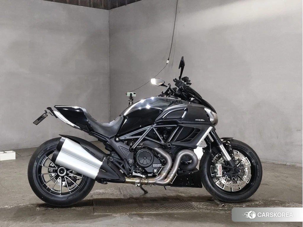 Проданный Ducati DIAVEL 2012 из Японии
