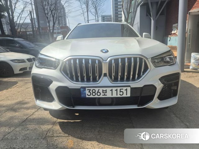 BMW X6 (G06) 2023 Белый из Кореи