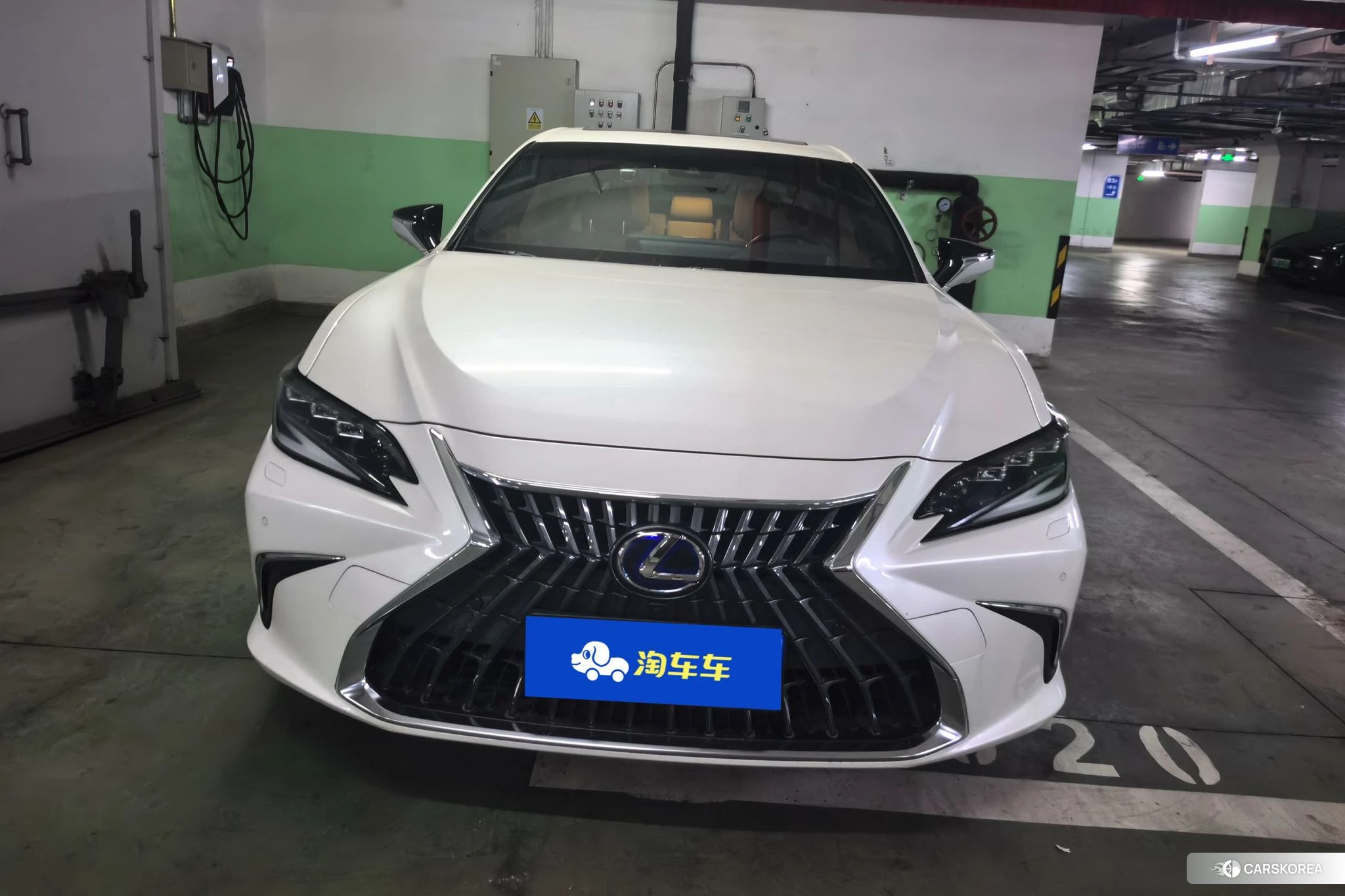 Lexus ES 2021 Белый из Китая