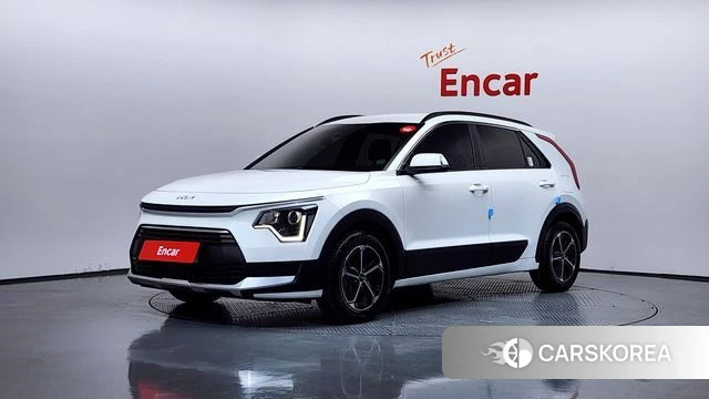 Kia Di Ol Nu Niro 2022 Белый из Кореи