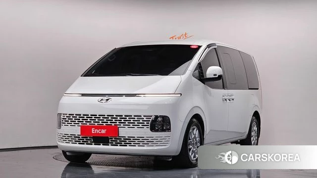 Hyundai Staria 2023 Белый из Кореи