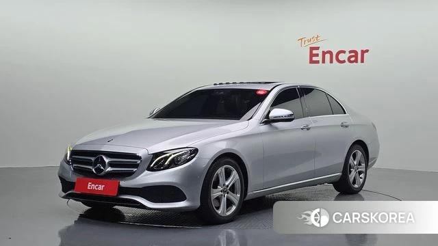 Mercedes-Benz E-Class W213 2018 Серебряный из Кореи