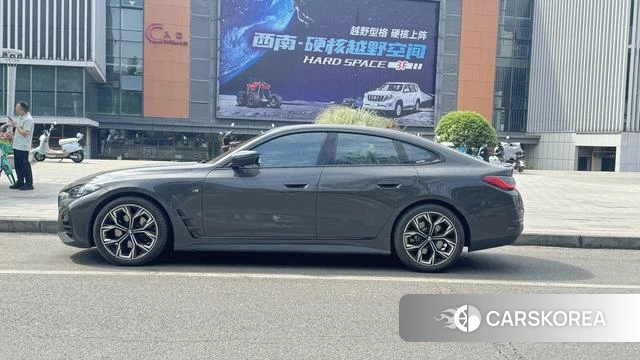 BMW 4 series 2023 Серебристо-серый из Китая