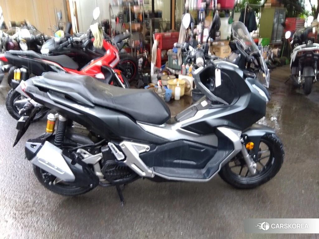 Проданный Honda ADV150 2019 из Японии, фото 2
