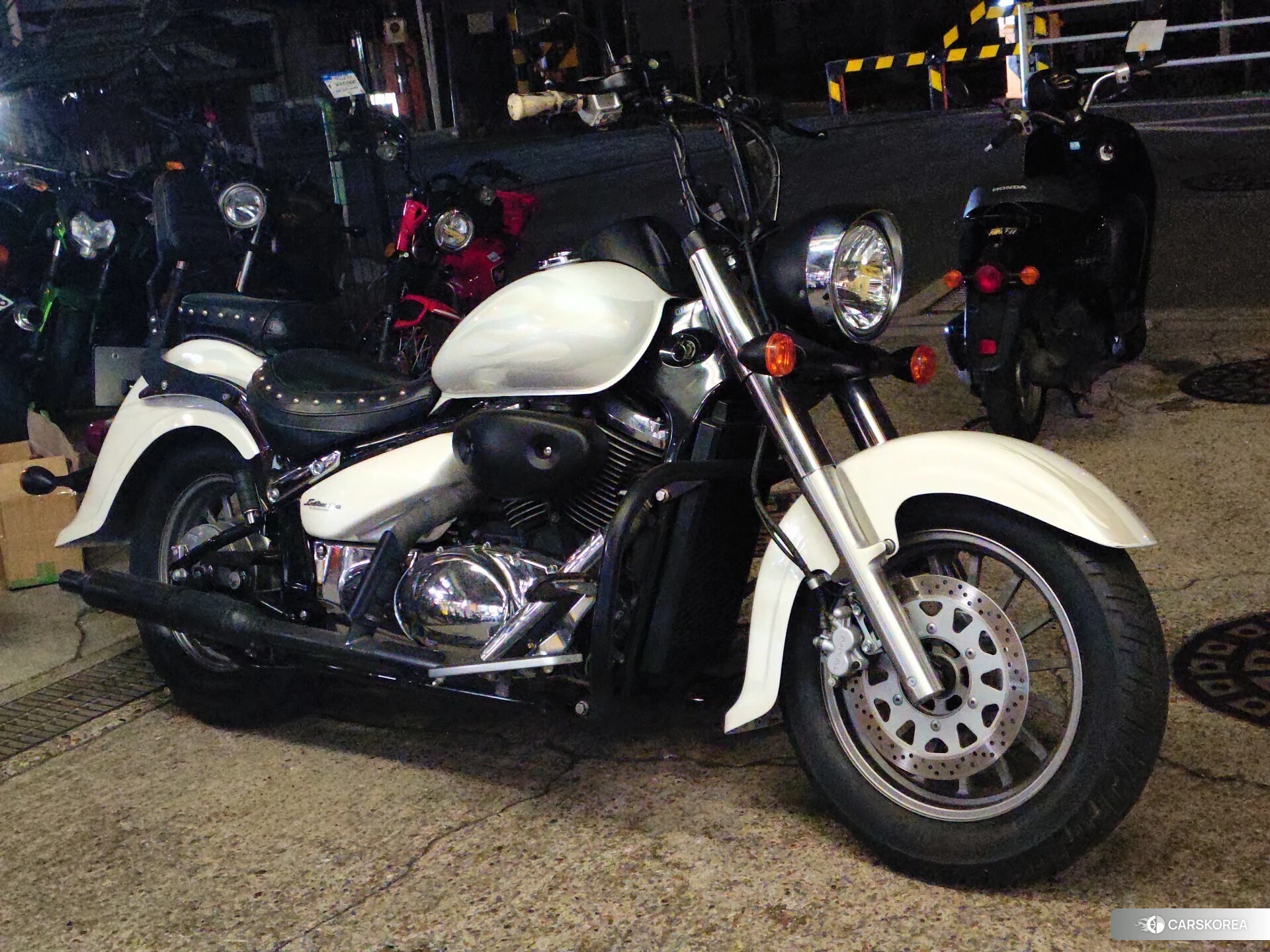 Проданный Suzuki INTRUDER 400 CLASSIC 2016 из Японии, фото 2