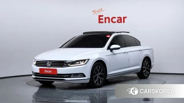 Volkswagen Passat GT (B8) 2018 Белый из Кореи