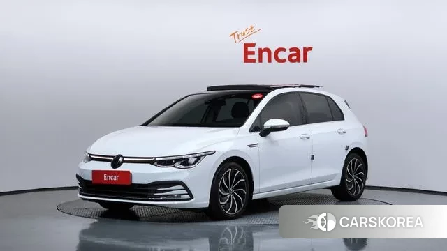 Volkswagen Golf 8th Generation 2023 Белый из Кореи