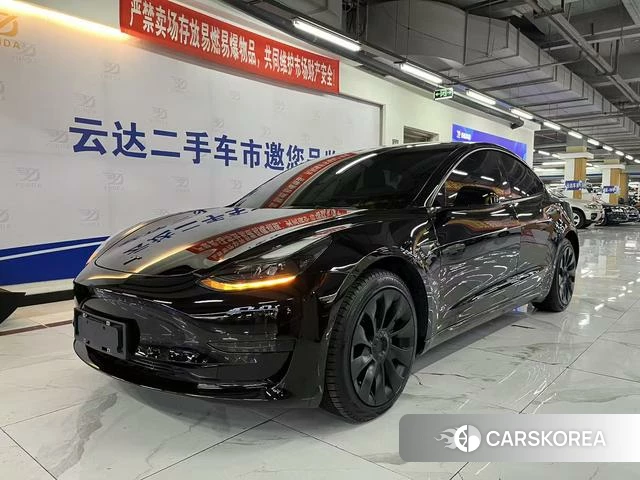 Tesla Model 3 2023 Черный из Китая