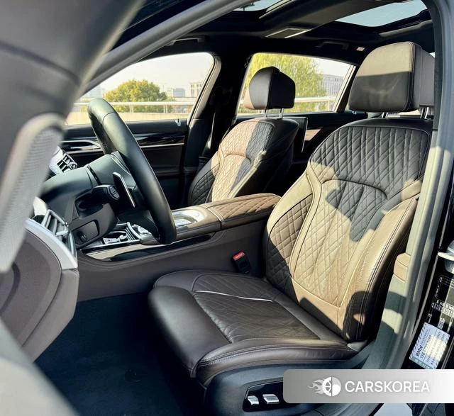 BMW 7 series 2020 Черный из Китая