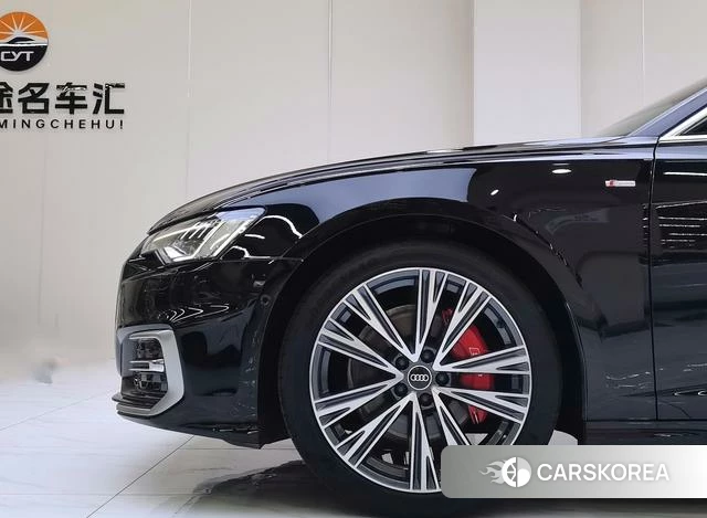 Audi A6L 2023 Черный из Китая