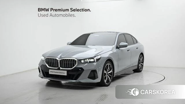 BMW 5 Series (G60) 2024 Серый из Кореи