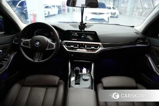 BMW 3 series 2022 Синий из Китая