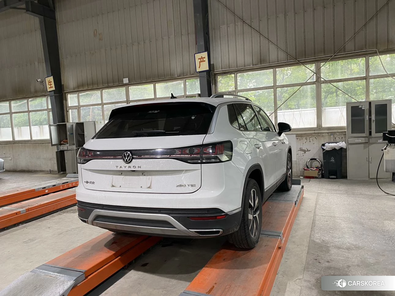 Volkswagen Tanyue 2022 Белый из Китая
