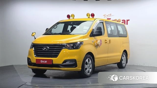 Hyundai The New Grand Starex 2018 Желтый из Кореи