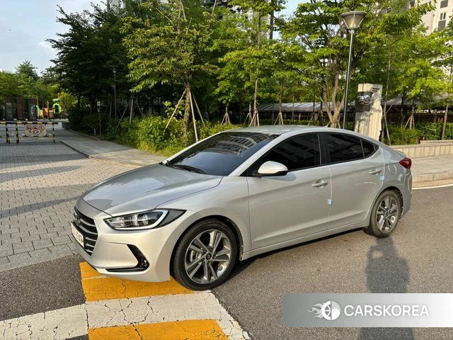Hyundai Avante AD 2018 Серебряный из Кореи