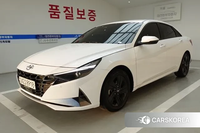 Hyundai Avante Hybrid (CN7) 2022 Белый из Кореи