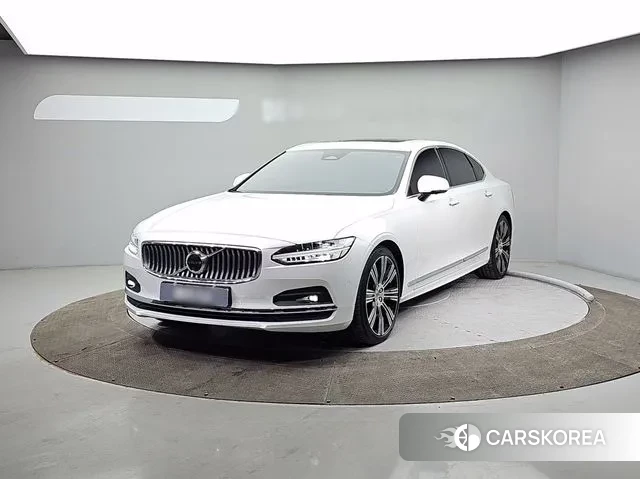 Volvo S90 2023 Белый из Кореи