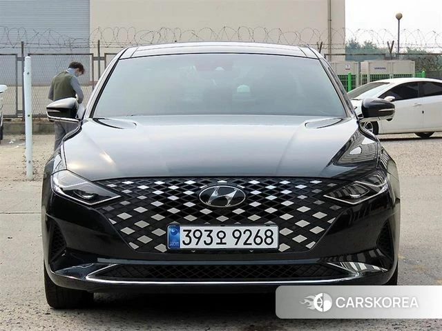 Hyundai The New Grandeur IG Hybrid 2022 Черный из Кореи