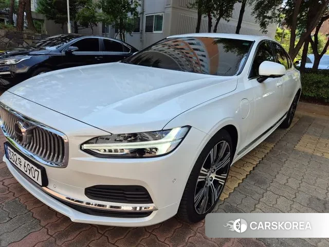 Volvo S90 2023 Белый из Кореи