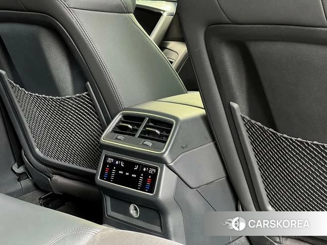 Audi A6 (import) 2021 Темно-серый из Китая
