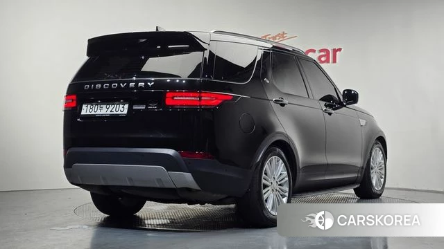Land Rover Discovery 5 2019 Черный из Кореи