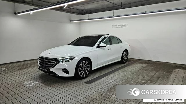 Mercedes-Benz E-Class W214 2024 Белый из Кореи
