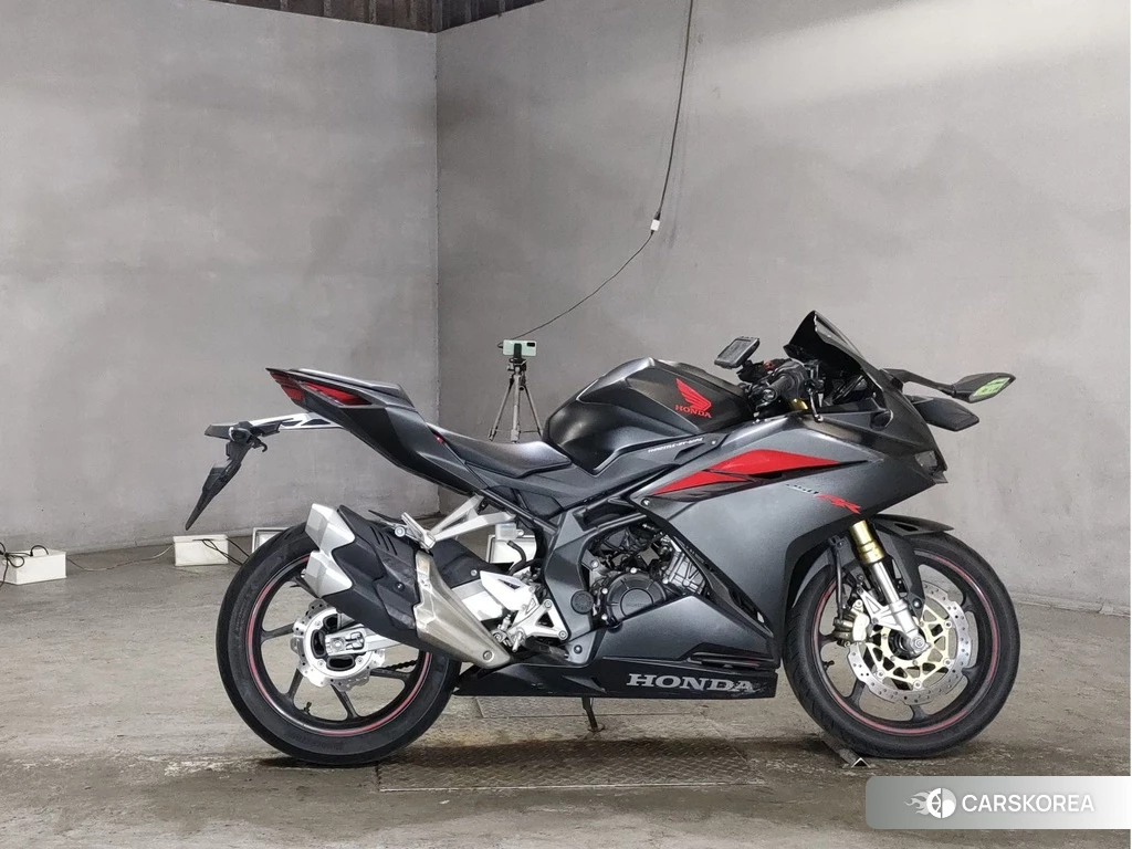 Проданный Honda CBR250RR 2017 из Японии