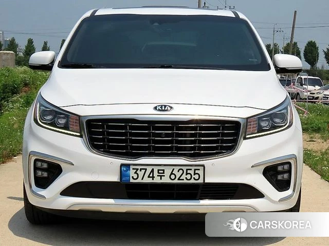 Kia The New Carnival 2018 Жемчужный цвет из Кореи