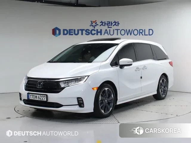 Honda Odyssey 2022 Белый из Кореи